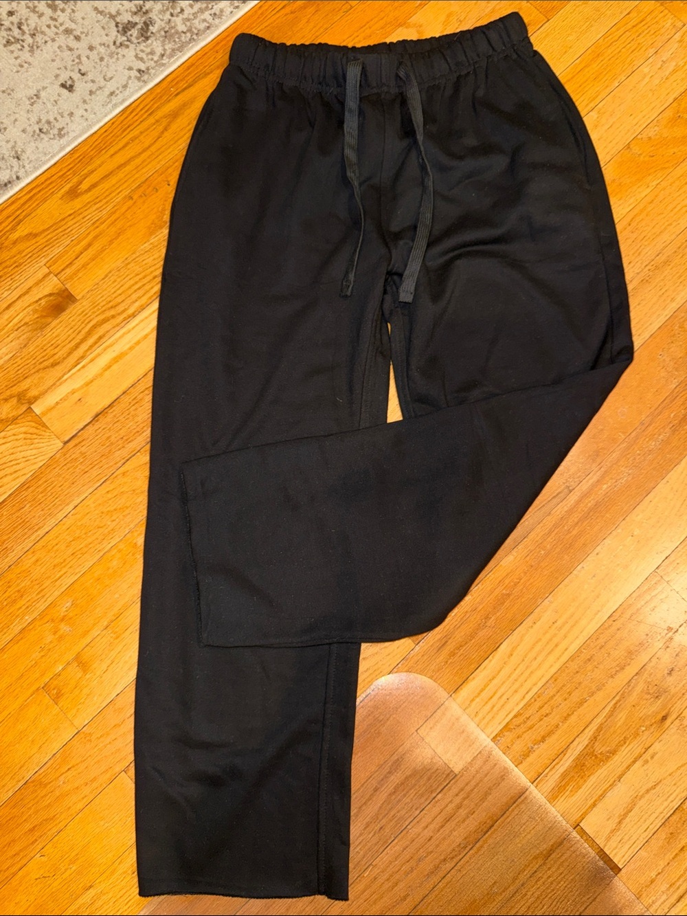 Amazon Women's Black Cropped Drawstring Waist Pants